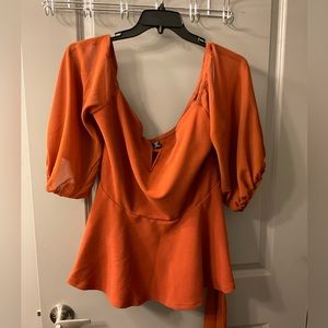 SHEIN PEPLUM SHIRT. PLUS SIZE.